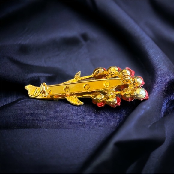 Michelson Rose Boquet Brooch - Picture 2 of 2